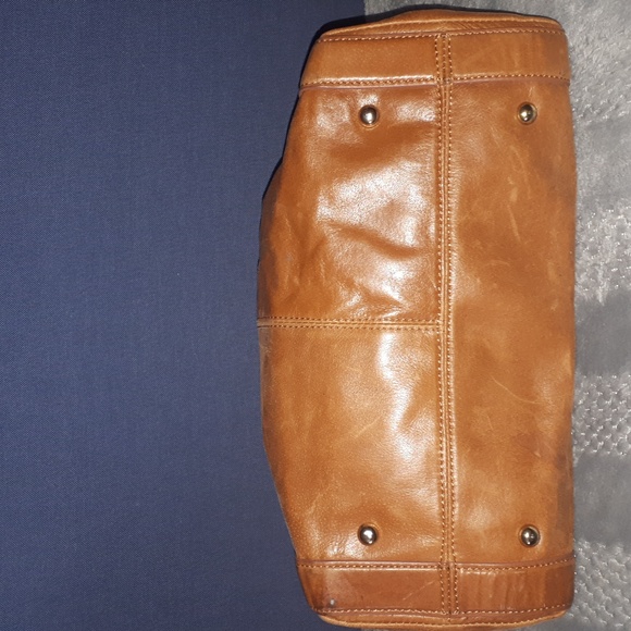 Grace Adele~Dylan Genuine Leather Shoulder Bag - Picture 3 of 15